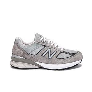 New Balance 990v5 in Grey